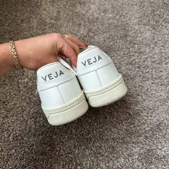 Veja Women’s V-12 Sneakers in Extra White - Picture 9 of 11